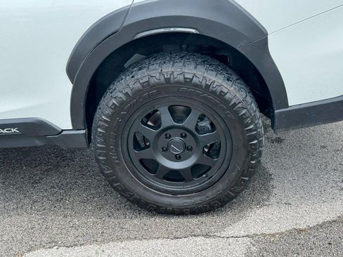 Used 2023 Subaru Outback Touring XT AWD/4WD image 7