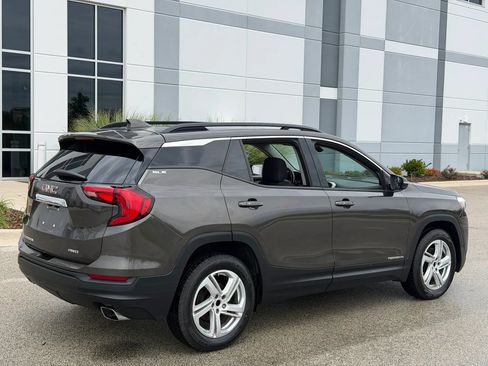 Used 2019 GMC Terrain SLE w/ Driver Convenience Package AWD/4WD image 5