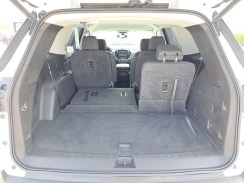 Used 2019 Chevrolet Traverse LT FWD image 27