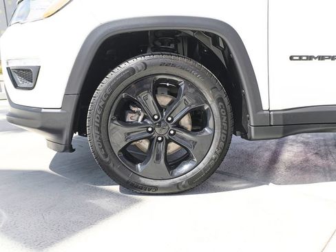 Used 2021 Jeep Compass Latitude AWD/4WD image 3