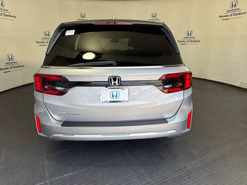 Used 2025 Honda Odyssey EX-L image 9