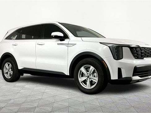 New 2026 Kia Sorento LX image 3