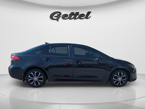 Used 2021 Toyota Corolla LE image 11