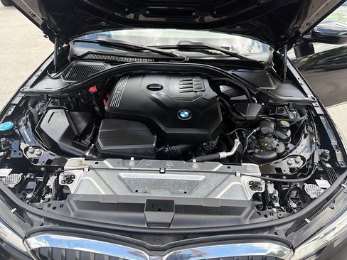 Used 2022 BMW 330i Sedan w/ Driving Assistance Package RWD image 36