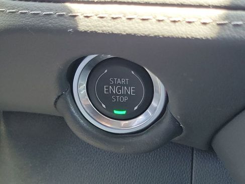 Used 2026 Chevrolet Suburban LS RWD image 17