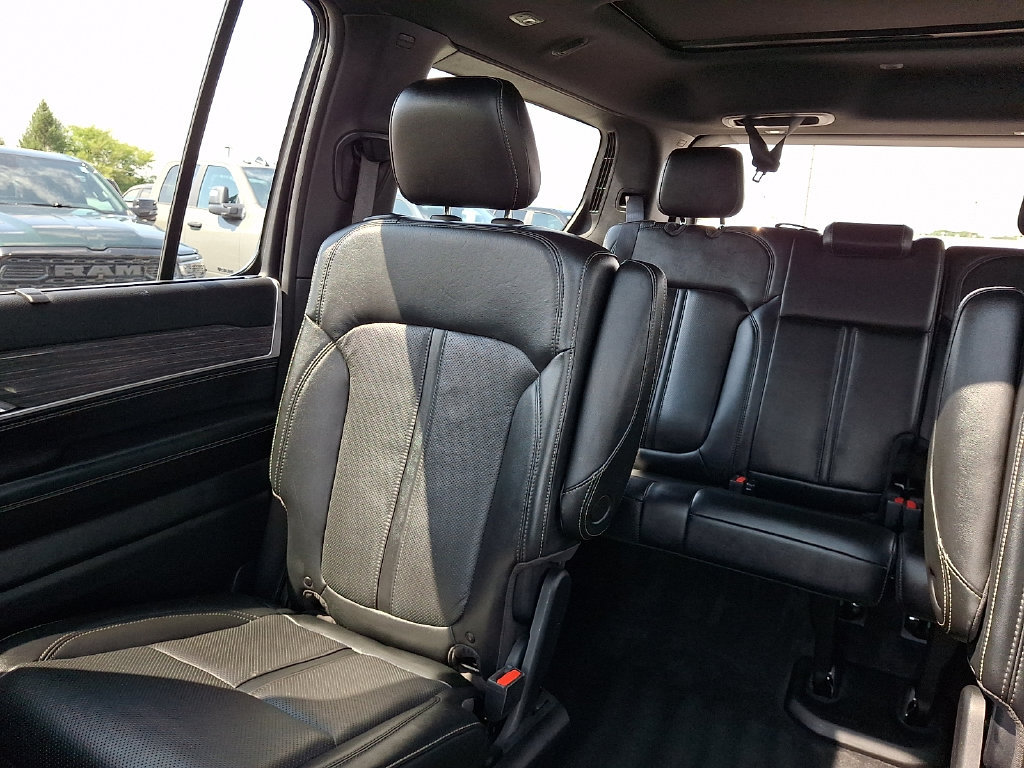 Used 2022 Jeep Wagoneer Series II w/ Convenience Group I AWD/4WD image 19