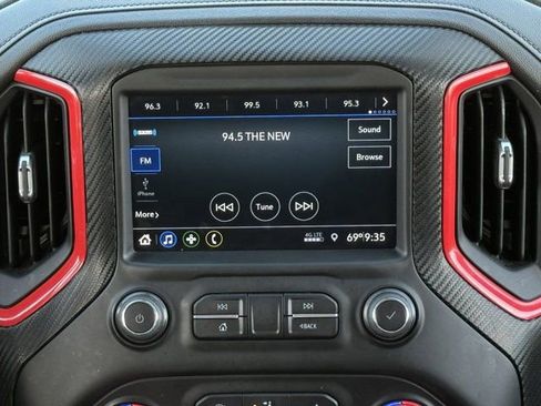 Used 2022 Chevrolet Silverado 1500 RST w/ Z71 Off-Road Package image 14