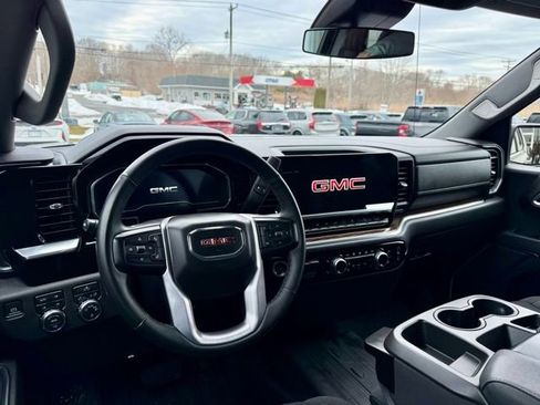 Used 2023 GMC Sierra 1500 SLE image 21