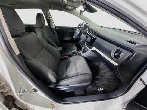Used 2018 Toyota Corolla iM FWD image 29