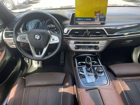 Used 2019 BMW 750i xDrive w/ Autobahn Package AWD/4WD image 12