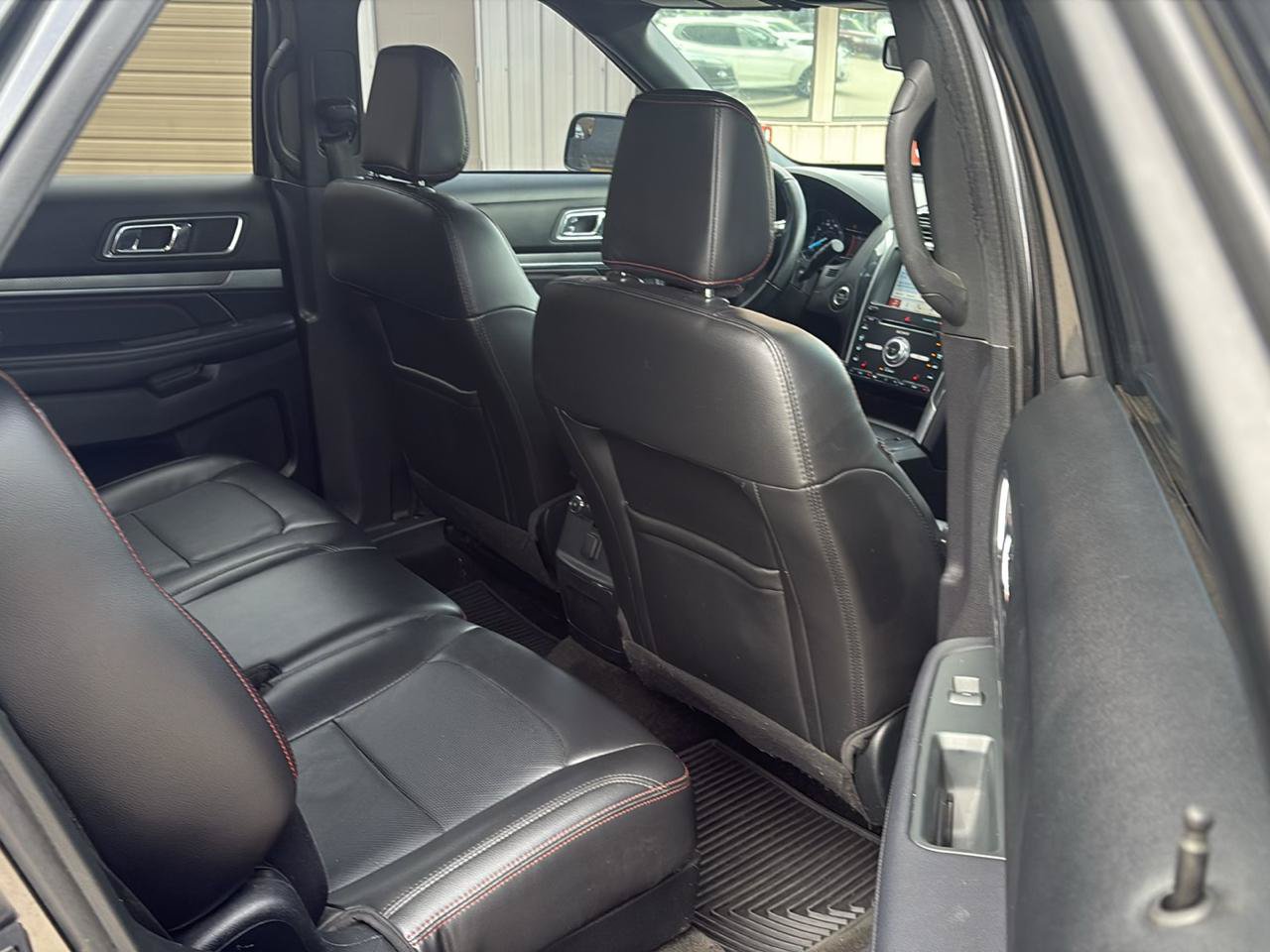 Used 2018 Ford Explorer Sport AWD/4WD image 12