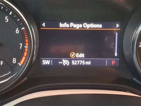 Used 2021 Buick Encore GX Select image 17