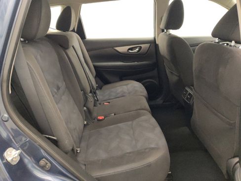 Used 2015 Nissan Rogue S FWD image 19