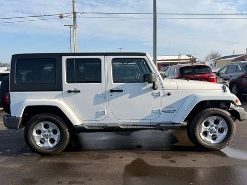 Used 2014 Jeep Wrangler Unlimited Sahara w/ Dual Top Group image 4