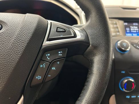 Used 2016 Ford Edge SEL FWD image 11