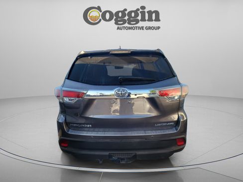 Used 2015 Toyota Highlander Limited Platinum image 3