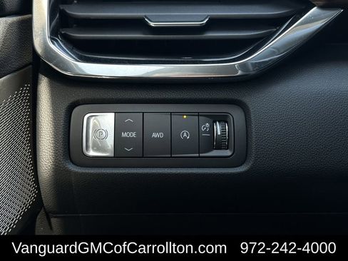 New 2026 GMC Acadia Denali Ultimate w/ LPO, Floor Liner Package AWD/4WD image 19