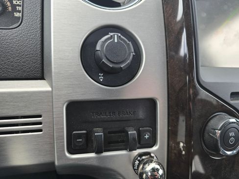 Used 2014 Ford F150 Platinum image 20