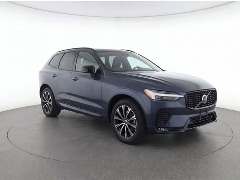 Certified 2024 Volvo XC60 B5 Core w/ Protection Package Premier AWD/4WD image 2