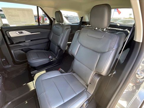 New 2026 Ford Explorer Active w/ Active Comfort Package image 22