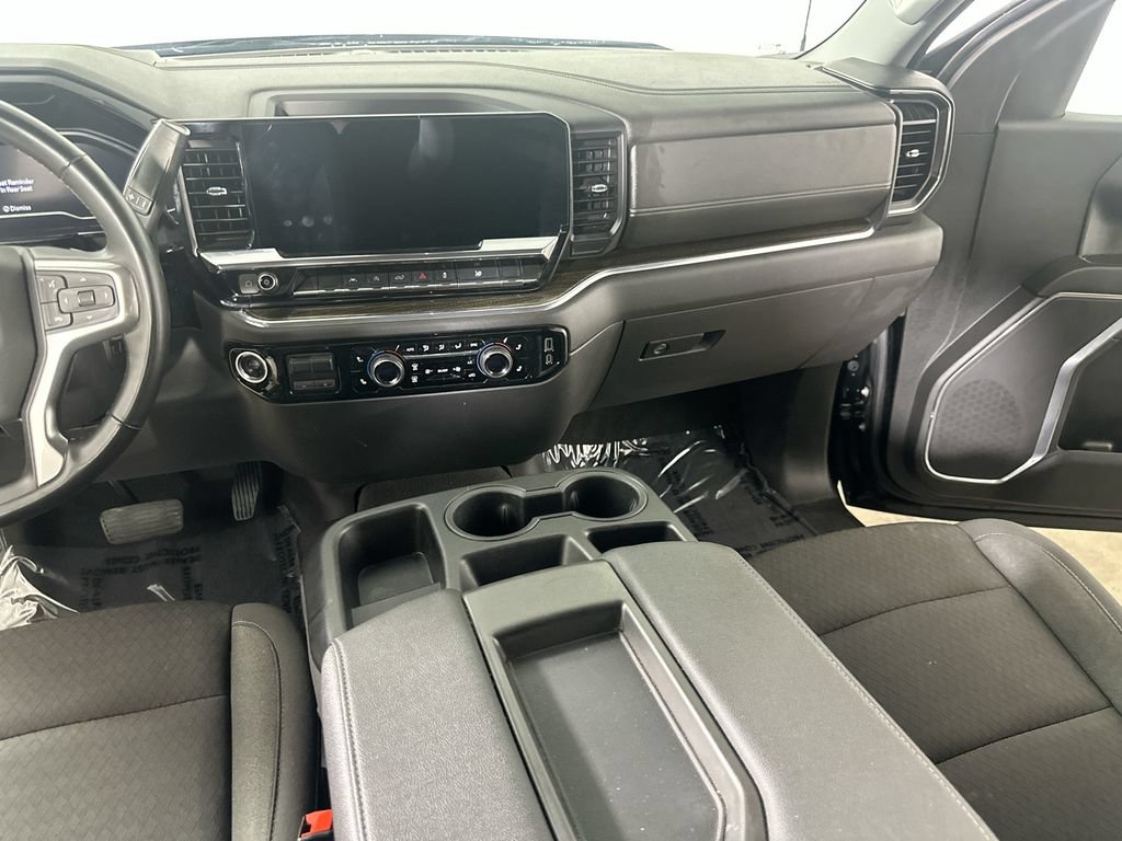 Used 2025 Chevrolet Silverado 1500 LT RWD image 21