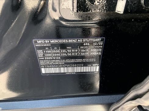 Used 2023 Mercedes-Benz GLB 250 image 35
