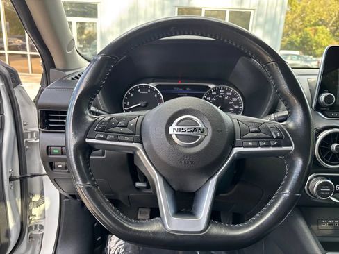 Used 2021 Nissan Sentra SV FWD image 14
