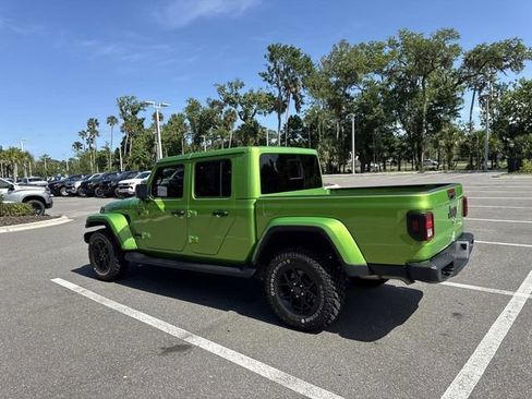 Used 2025 Jeep Gladiator Sport AWD/4WD image 5