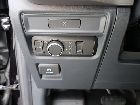 Used 2025 Ford F150 XL RWD image 26