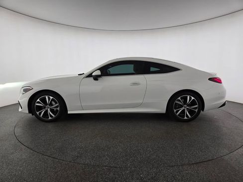 Used 2024 Mercedes-Benz CLE 300 4MATIC Coupe image 27