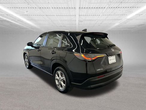 Used 2023 Honda HR-V LX image 3