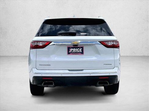 Used 2020 Chevrolet Traverse Premier FWD image 4