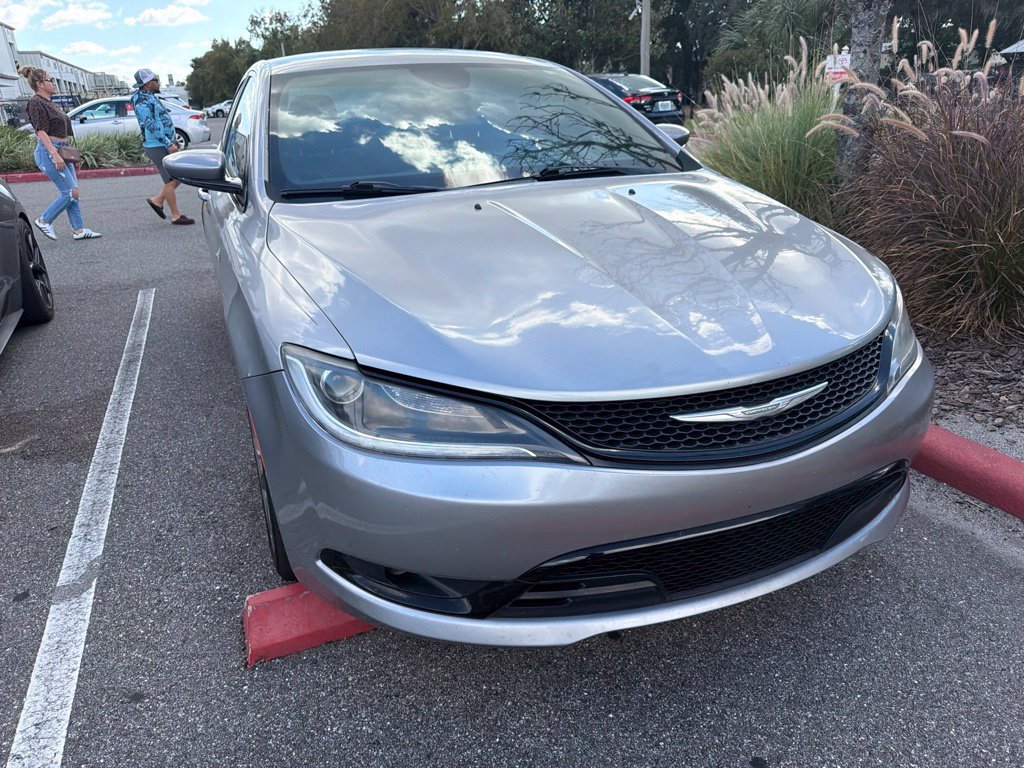 Used 2015 Chrysler 200 S w/ Navigation & Sound Group I FWD image 20