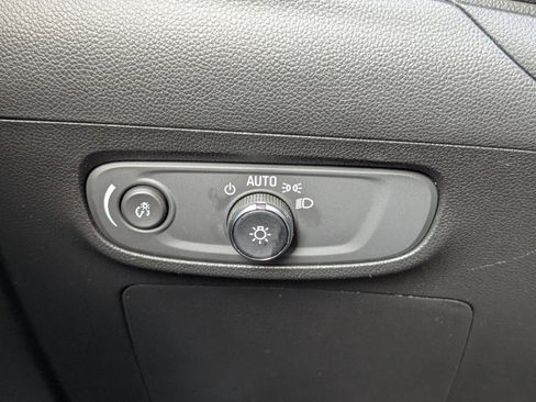 Used 2024 Buick Encore GX Sport Touring image 25