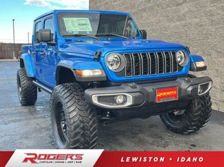New 2025 Jeep Gladiator Sport w/ Premium Package video 1