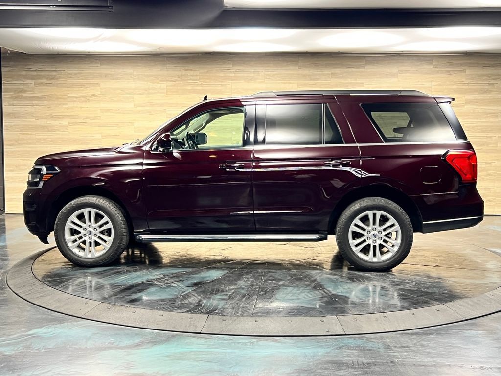 Used 2023 Ford Expedition XLT AWD/4WD image 29