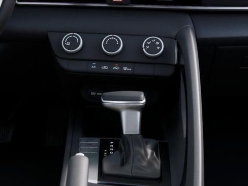 New 2026 Hyundai Elantra SE image 16