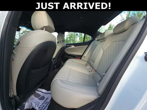 Used 2022 Genesis G70 3.3T RWD image 8