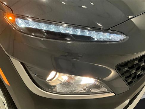 Used 2023 Hyundai Kona SEL AWD/4WD image 30