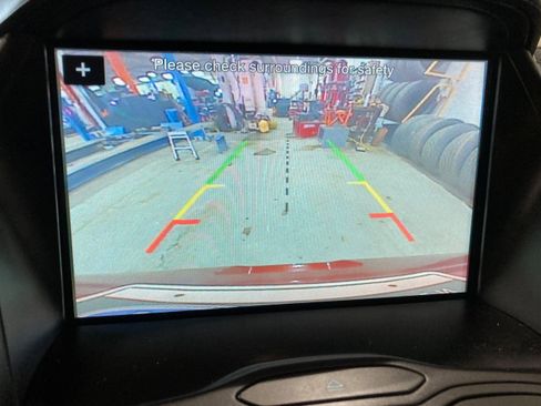 Used 2016 Ford Escape SE w/ Equipment Group 201A image 29