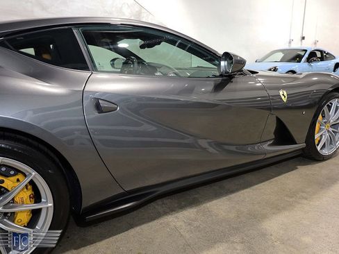 Used 2020 Ferrari 812 Superfast image 14