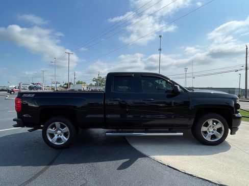 Used 2017 Chevrolet Silverado 1500 LT w/ All Star Edition AWD/4WD image 8