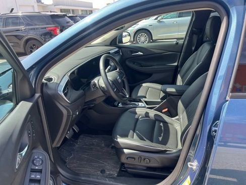 Used 2024 Buick Encore GX Avenir w/ Avenir Technology Package AWD/4WD image 4