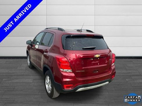 Used 2022 Chevrolet Trax LT w/ Driver Confidence Package image 4