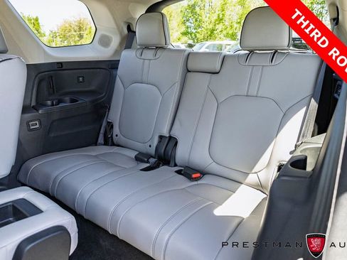 Used 2025 Honda Pilot Elite image 10