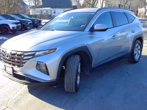 Used 2023 Hyundai Tucson SEL image 3