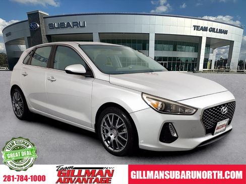 Used 2018 Hyundai Elantra GT FWD image 1