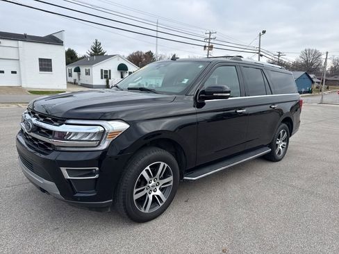 Used 2022 Ford Expedition Max Limited AWD/4WD image 2