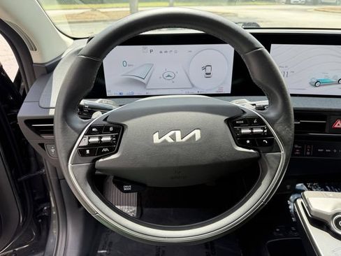 Certified 2024 Kia EV6 Light RWD image 17