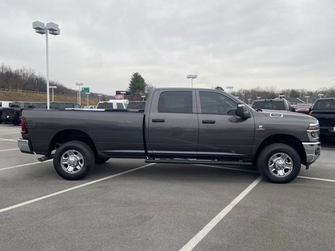 New 2026 RAM 3500 Tradesman image 8